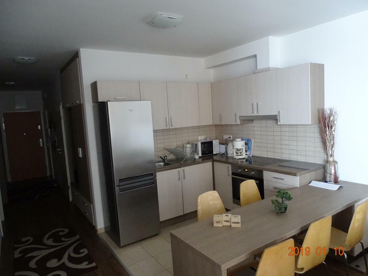 Galeriusbeach Deluxe Apartment Siofok Bagian luar foto