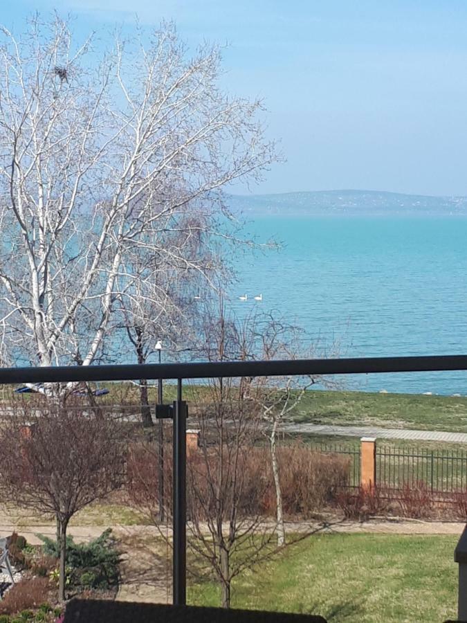 Galeriusbeach Deluxe Apartment Siofok Bagian luar foto