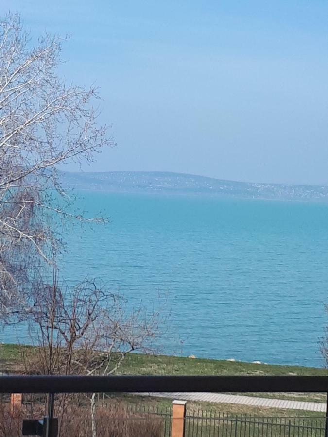 Galeriusbeach Deluxe Apartment Siofok Bagian luar foto